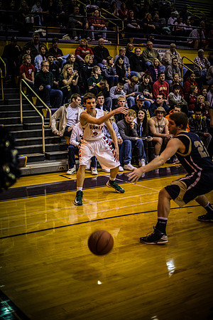 2013 LCHS Boys Basketball vs BCC-19